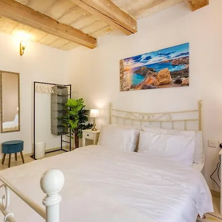 Authentic 2br House Of Character With Terrace By 360 Estates