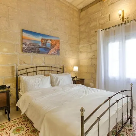 Authentic 2br House Of Character With Terrace By 360 Estates Casa de Férias