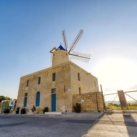 Authentic 2br House Of Character With Terrace By 360 Estates Casa de Férias Naxxar