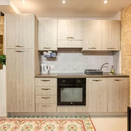 Authentic 2br House Of Character With Terrace By 360 Estates Naxxar
