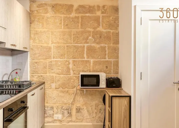 Ferienhaus Authentic 2br House Of Character With Terrace By 360 Estates *