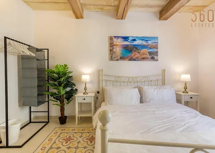 Ferienhaus Authentic 2br House Of Character With Terrace By 360 Estates