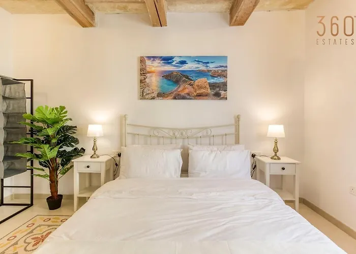 Authentic 2br House Of Character With Terrace By 360 Estates