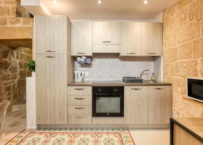 Authentic 2br House Of Character With Terrace By 360 Estates Naxxar