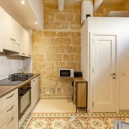 Authentic 2br House Of Character With Terrace By 360 Estates *