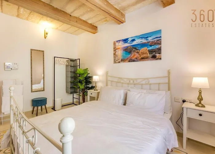 Authentic 2br House Of Character With Terrace By 360 Estates