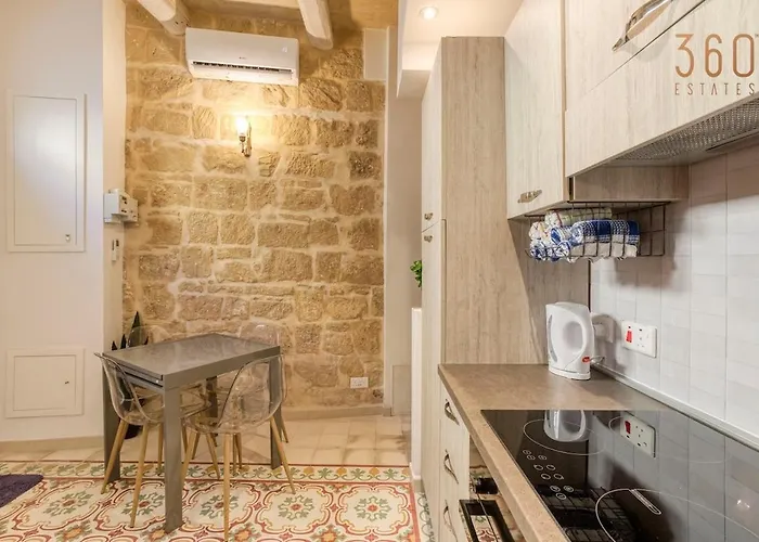 Authentic 2br House Of Character With Terrace By 360 Estates Naxxar