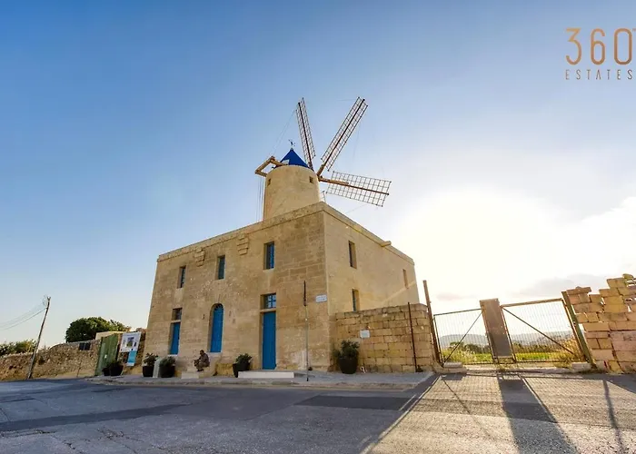 Authentic 2br House Of Character With Terrace By 360 Estates Case de vacanță Naxxar