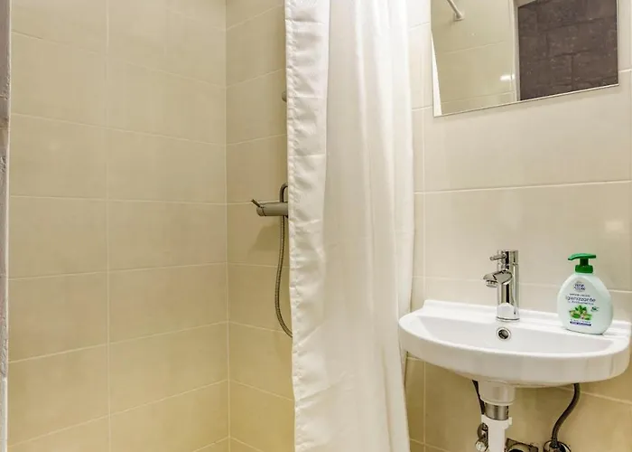 Authentic 2br House Of Character With Terrace By 360 Estates