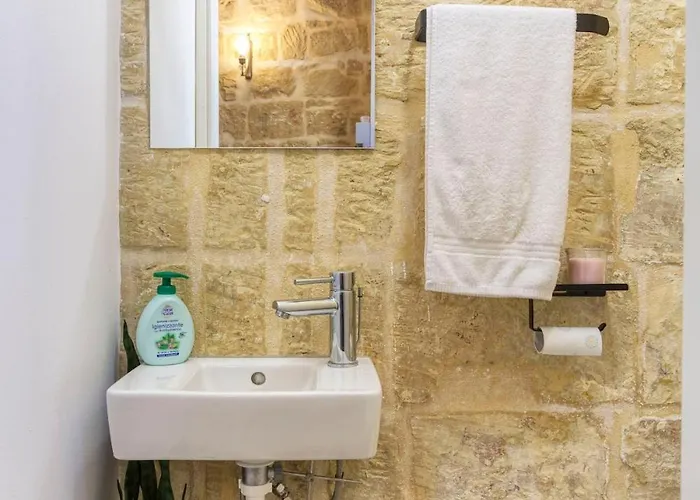 Case de vacanță Authentic 2br House Of Character With Terrace By 360 Estates *